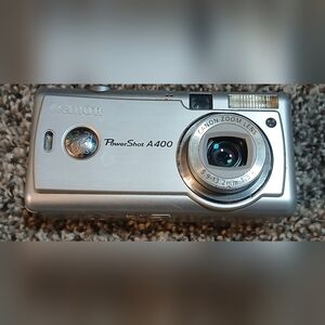 Canon PowerShot A400 in Sleek Silver